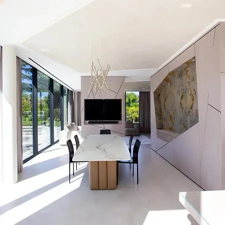 Antibesluxuriousresidence